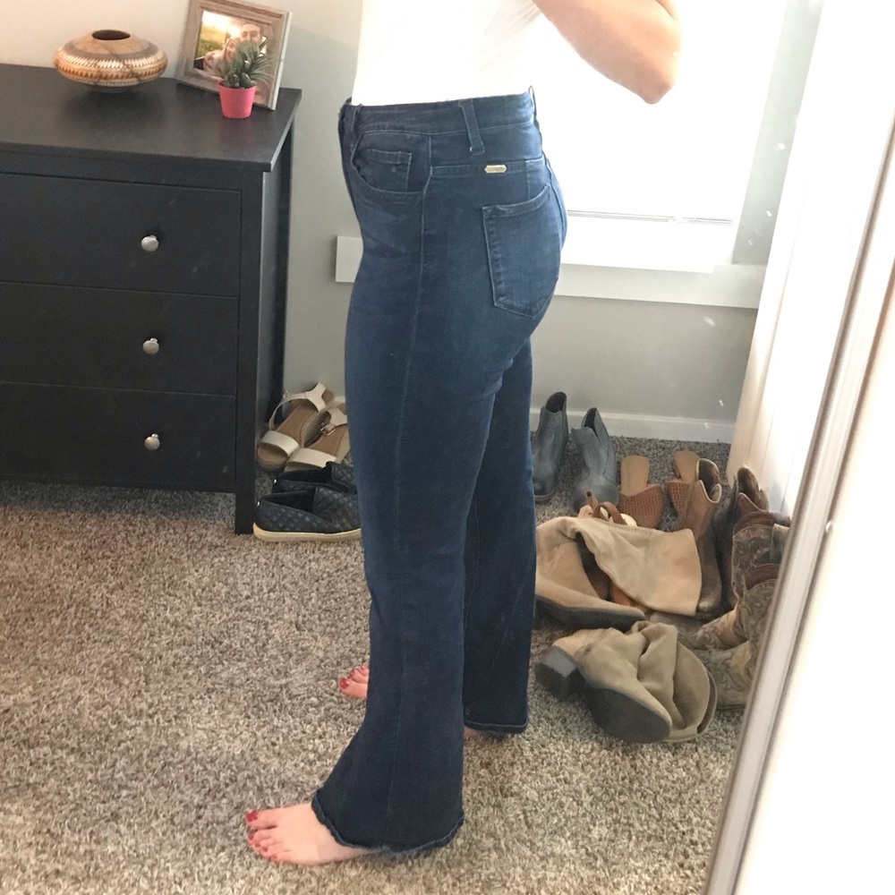 KanCan High Rise Flare Jeans Size 28